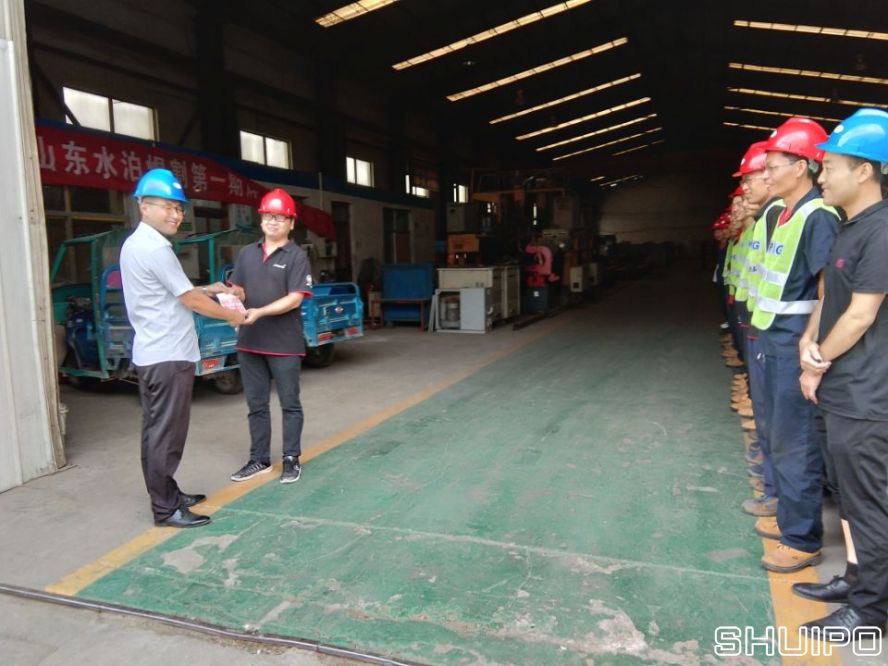 后服務部孫長磊，在ABB機器人培訓考試中榮獲第一名