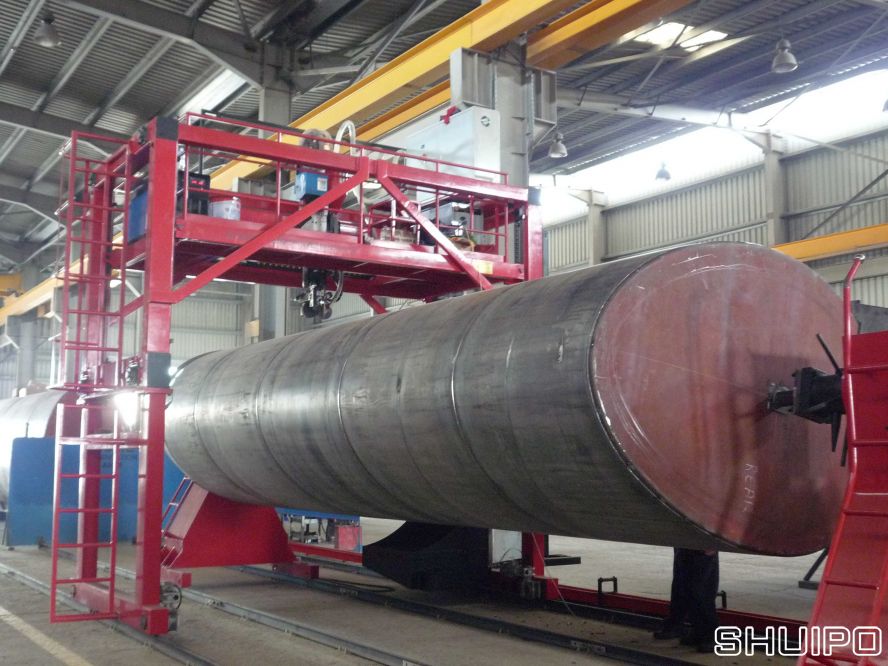 9.異形罐體環(huán)縫自動焊接機(jī).JPG